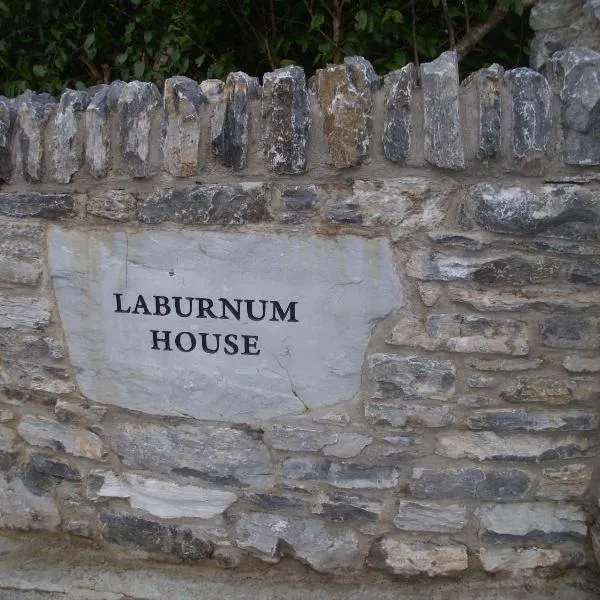 Laburnum B&B, viešbutis mieste Derrylea