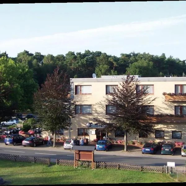 Hotel-Restaurant Fuchs, viešbutis mieste Tostedt