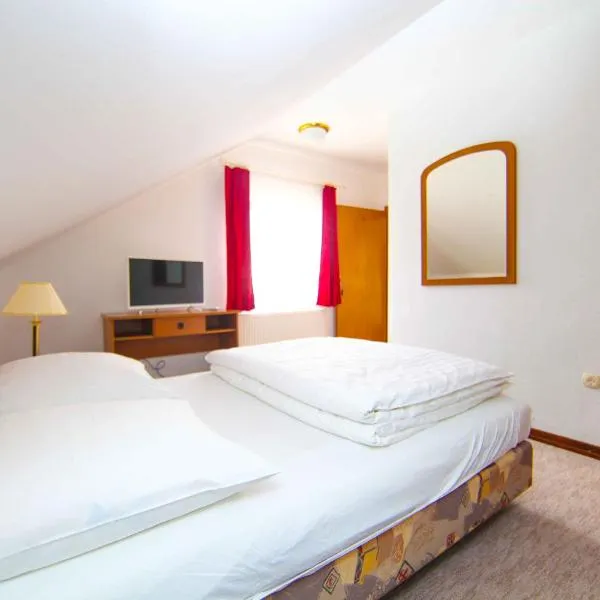 Hard Rock Rooms for two, Hotel in Livno