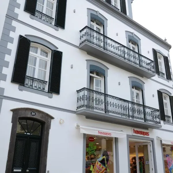 Edificio Charles 103, hotel ve Funchalu
