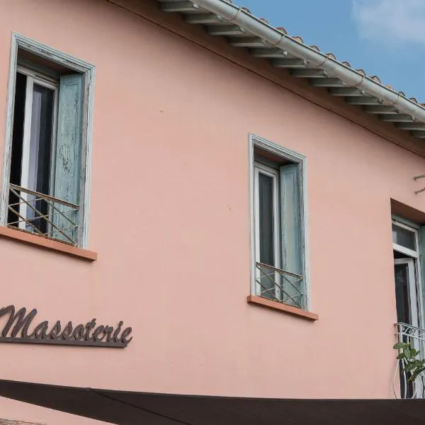 Théza에 위치한 호텔 La Massoterie gîte 1
