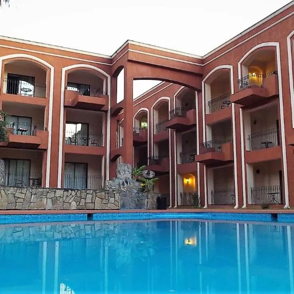 Hotel Hacienda Cola del Caballo, hotel em Santiago
