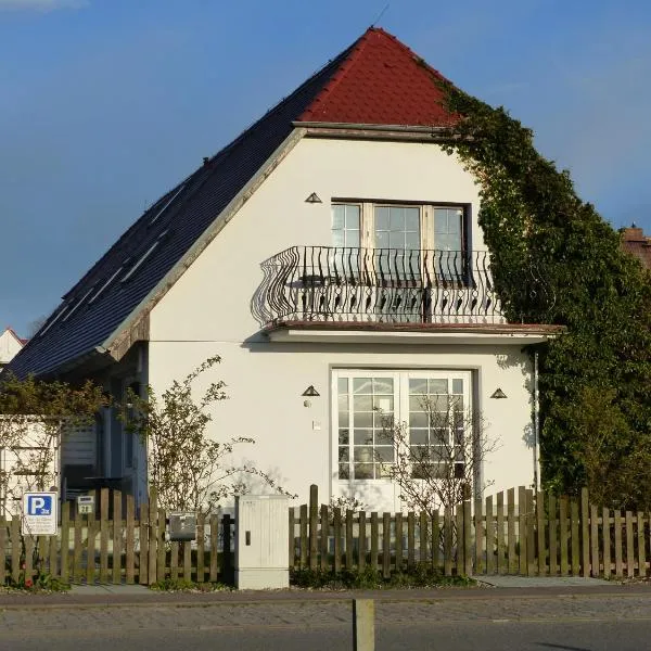Ferienwohnung AHOI Thiessow, hotel v destinaci Thiessow