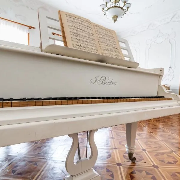 The Grand Piano Villa, hotel u gradu Kutaisi