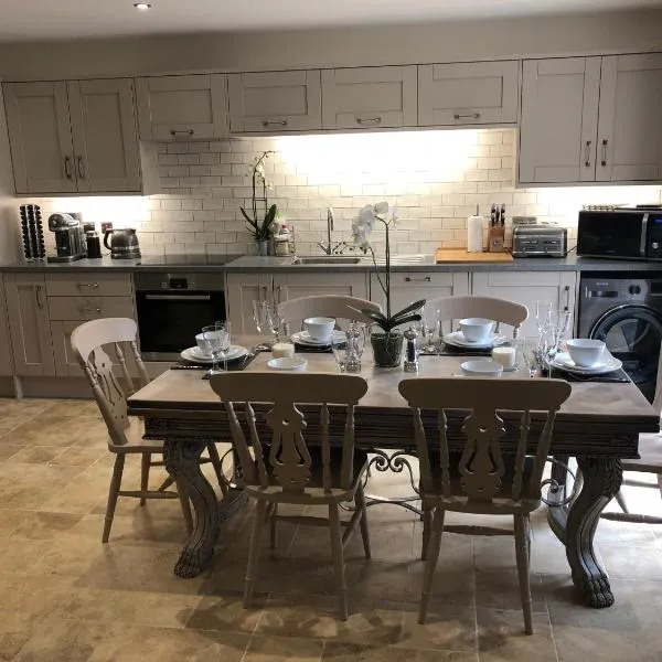 Camerton Inn Cottage, hotel Bathban