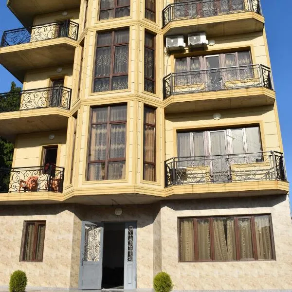 Guest house BAGRATIONI, hotel v destinaci Kobuleti