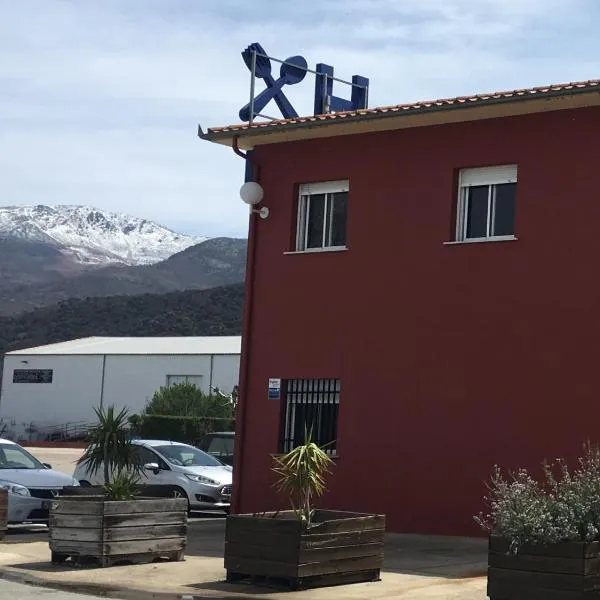 Hostal Asturias, hotel in Casas del Monte