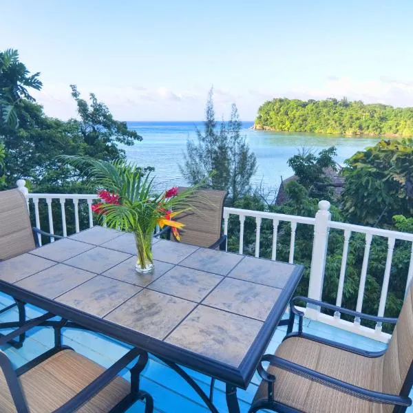 Moon San Villa at the Blue Lagoon, hotel in Port Antonio