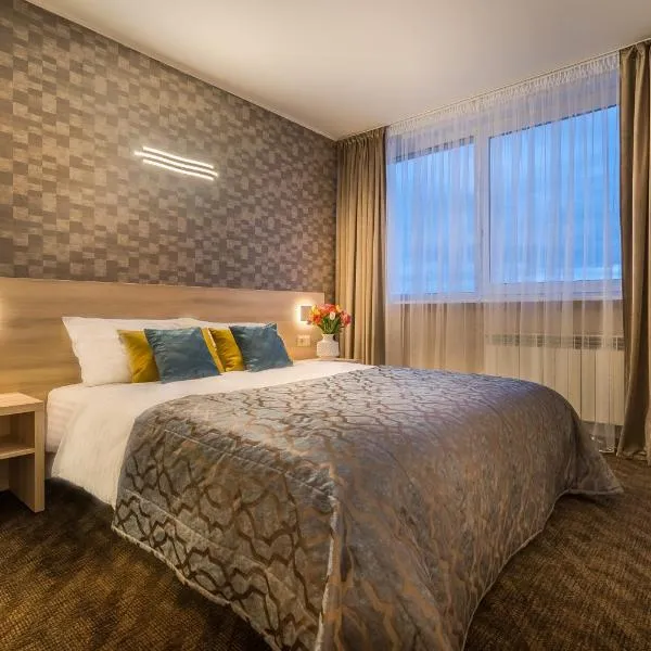 Hotel Zemaites، فندق في Vaidotai