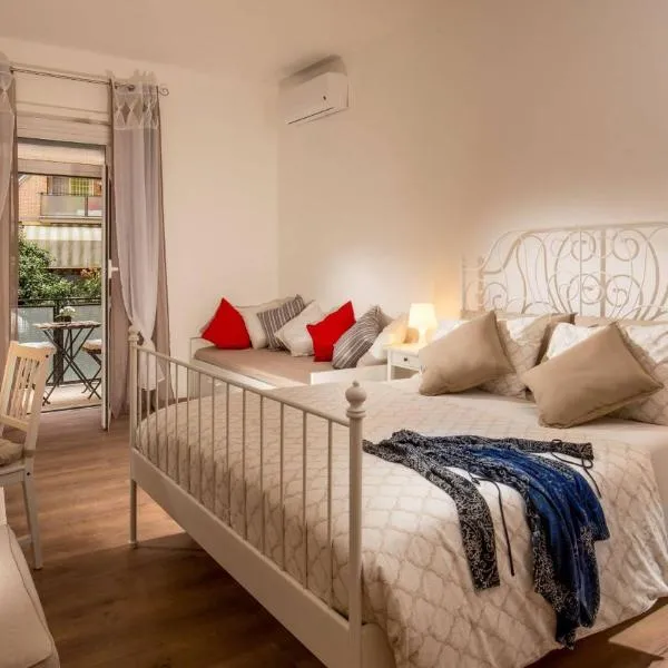 Sweet home Piramide ROOMS, hotel in Rome