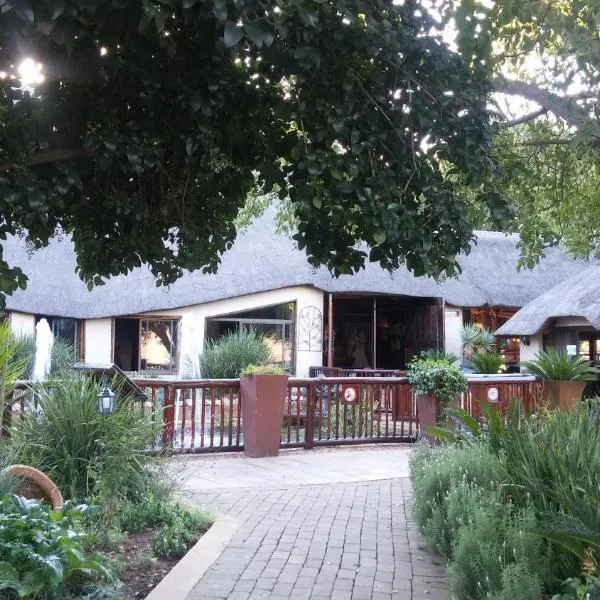 Gabbata Lodge, hotel in Leeuwfontein