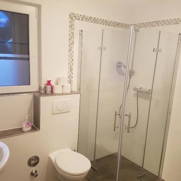 Pension Weckerle, ξενοδοχείο στο Γκούμερσμπαχ