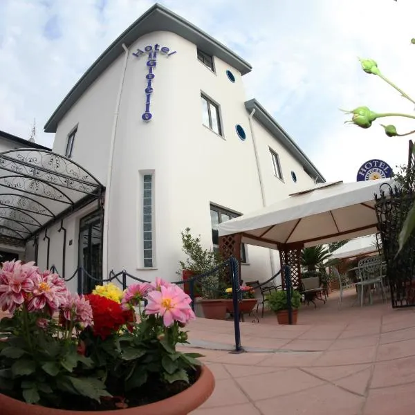 Hotel Il Gioiello, hotel in Sabaudia