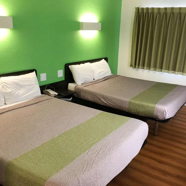 Motel 6-Barstow, CA, hotel v mestu Barstow