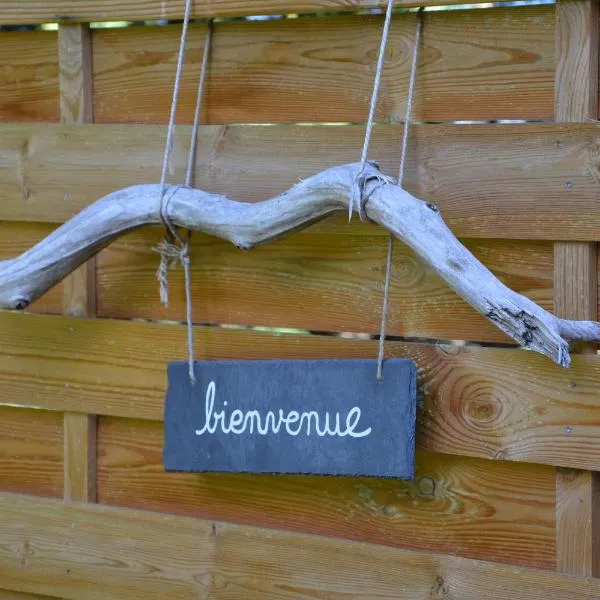 Le Mas de Panier, hotel en Caderousse