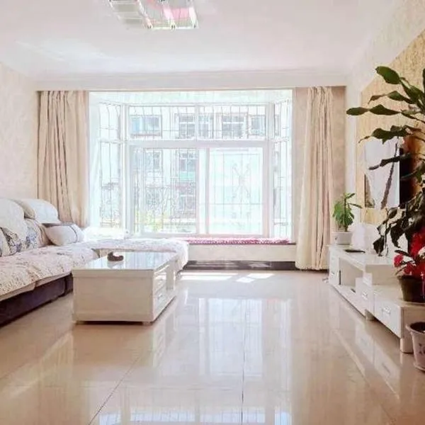 Beidaihe Haizhilian Holiday Apartment، فندق في تشنهوانغداو