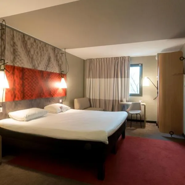 ibis Rouen Centre Champ de Mars โรงแรมในรูออง