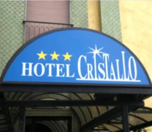 Hotel Cristallo – hotel w mieście Novara