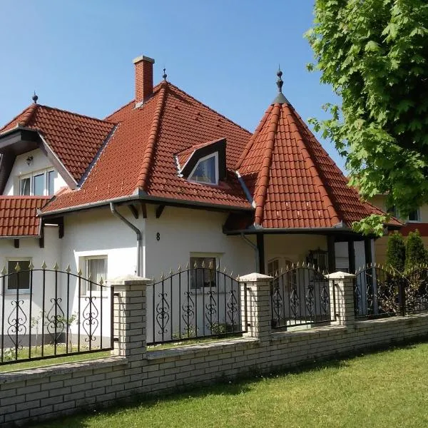 Balaton White House, hotel v destinaci Vonyarcvashegy