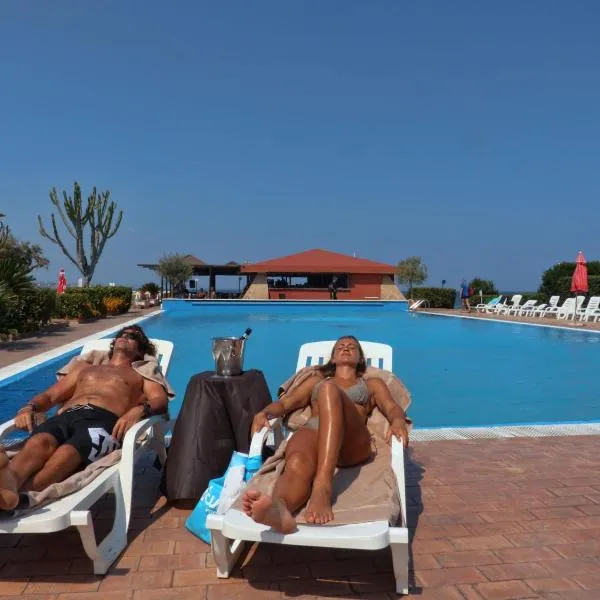 Amareclub Club Casarossa, hotel Crotonéban