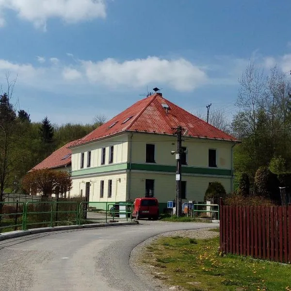 Penzion U Jezu Dobronice, hotel a Opařany