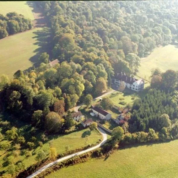 Gîte et Chambres d'hôtes du Domaine du Val Bruant, hotel v destinaci Arc-en-Barrois