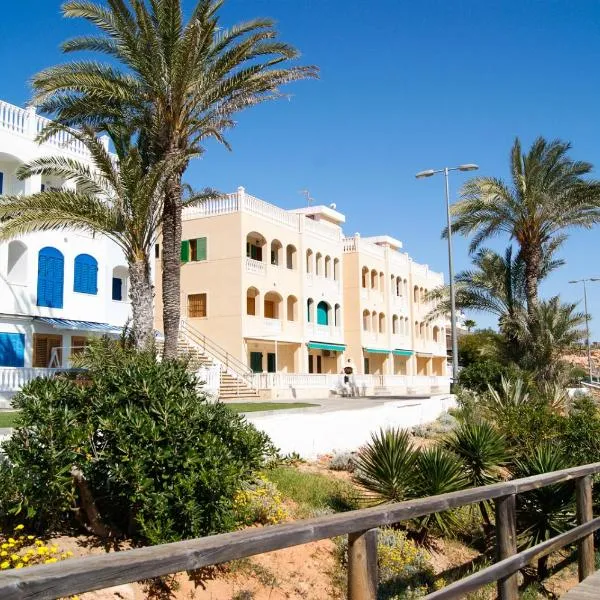 Apartamentos Riviera Beach, hotel v destinaci Pilar de la Horadada