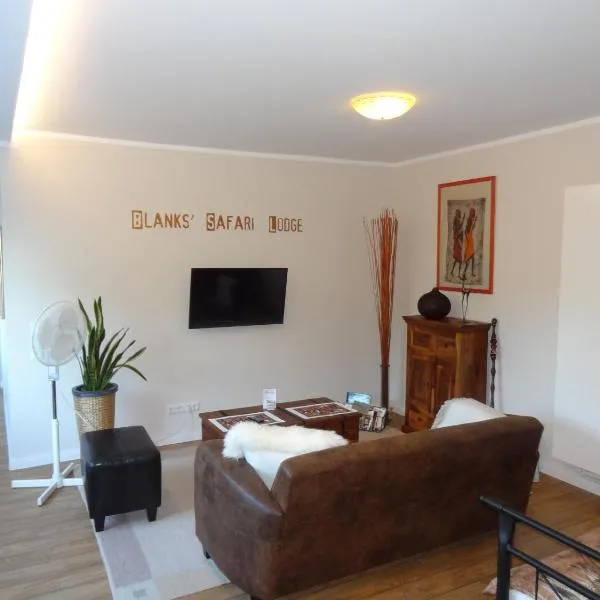 Blanks Safari Lodge, hotel in Klein Schwaß