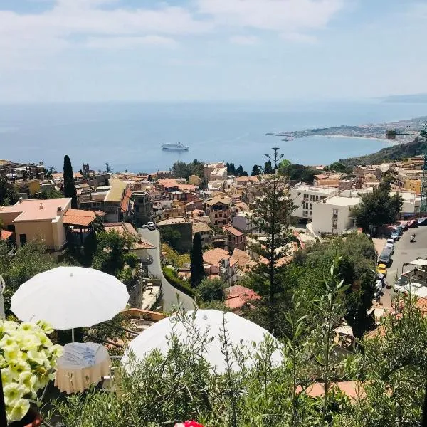 Villa Greta Hotel Rooms & Suites, hotel en Taormina