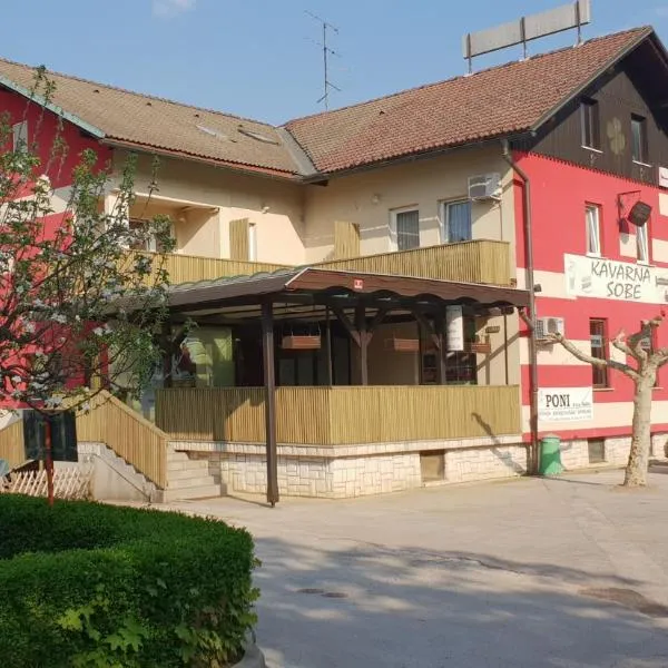 PONI NAKLO - Sobe Marinšek, отель в городе Накло