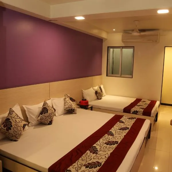 HOTEL MADNI ROYALE (50 Mtrs from Dargaah), Ajmer, hotel in Ajmer