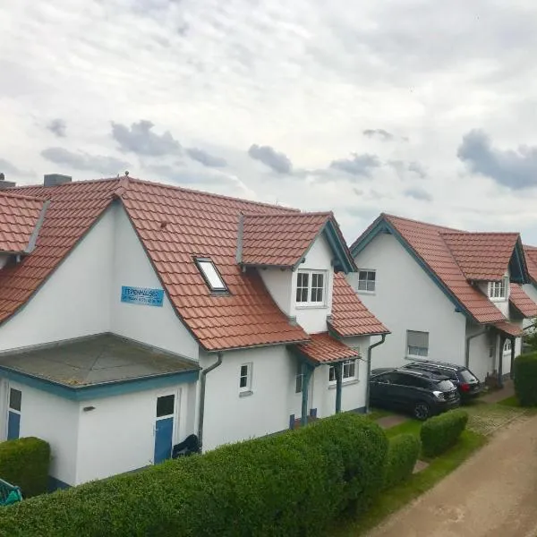 Ferienwohnung Haus 2, hotell i Timmendorf