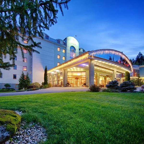 Wellness & Spa Hotel Kaskady, hotell i Sliač