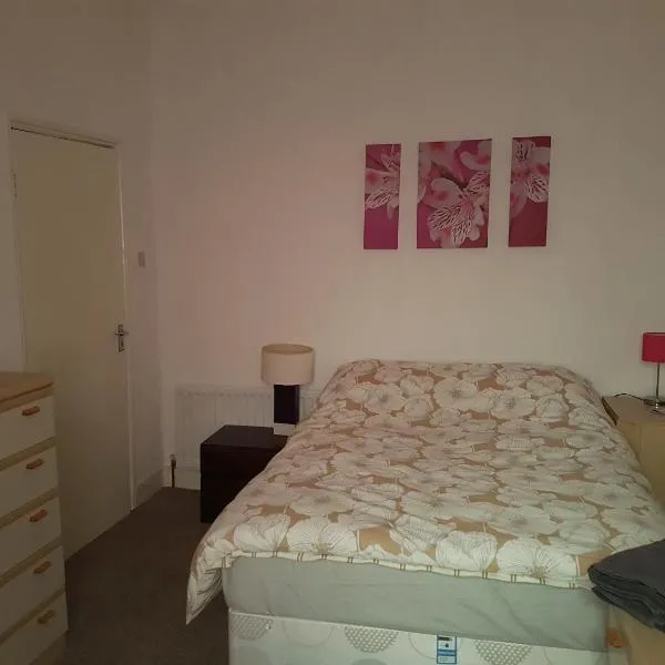 AA Apartment Westoe Road, hotel in South Shields