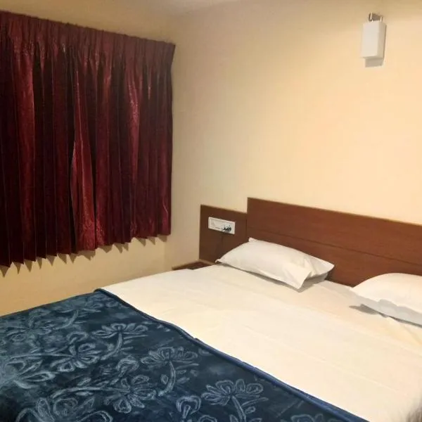 Nook Residency, hotel di Ooty