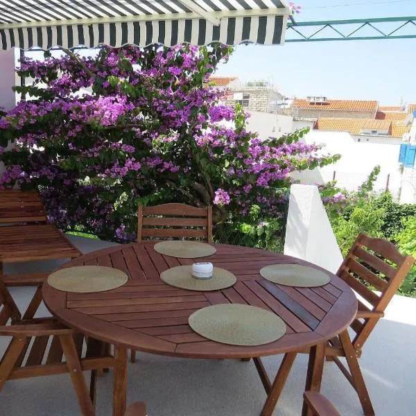 Sara Apartments Baska Voda, khách sạn ở Baška Voda