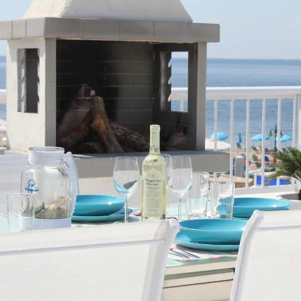 페레아에 위치한 호텔 Riviera Home