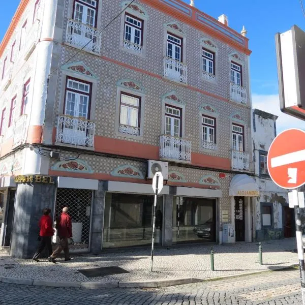 Alojamento Cesarini, hotel in Montijo