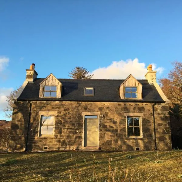 Dunvegan Castle Keepers Cottage, hotel v destinaci Dunvegan