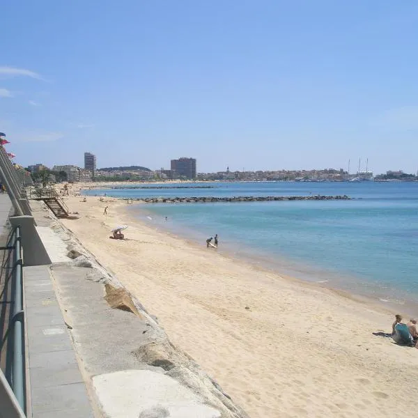 APARTAMENTO A 17 M. DE LA PLAYA, hotel a Sant Antoni de Calonge
