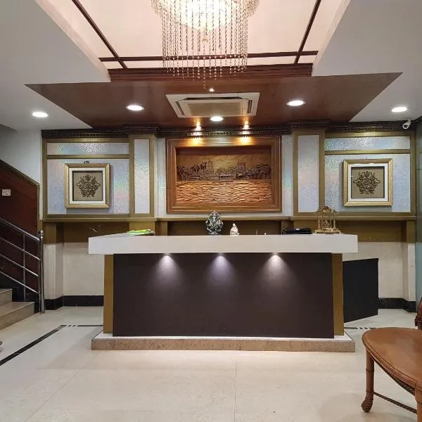 Hotel Subhalakshmi Palace: Chettinadu şehrinde bir otel