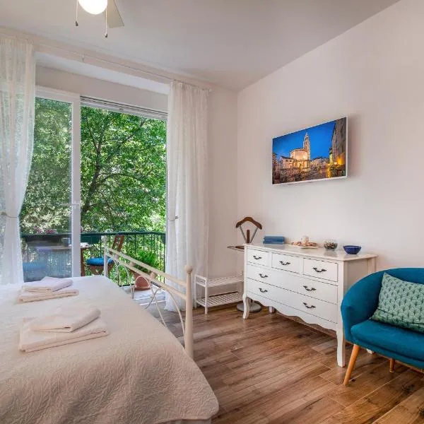 Adriatic Apartments, hotel in Split