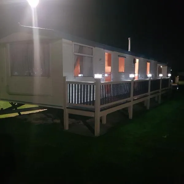 Mablethorpe L12 Caravan, отель в городе Мейблторп