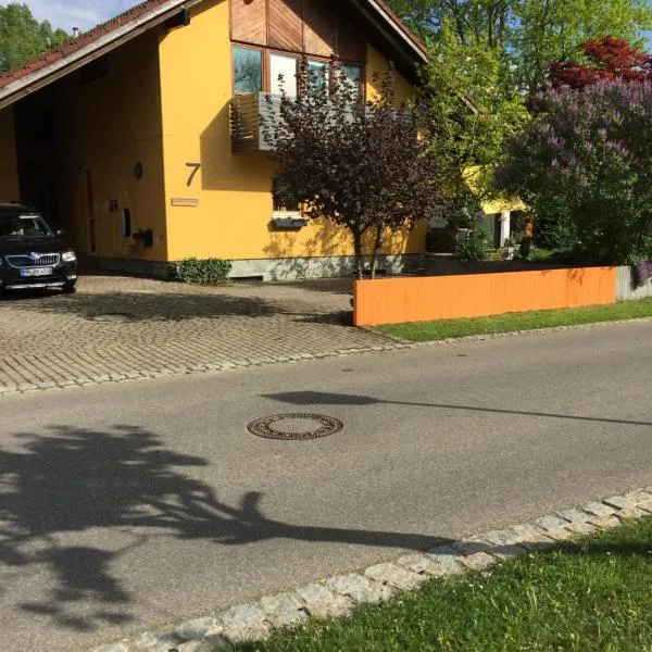 Zimmer in Lautrach, hotel in Illerbeuren