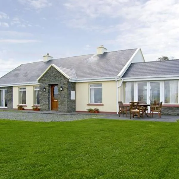 Lough Currane Cottage, hotel in Waterville