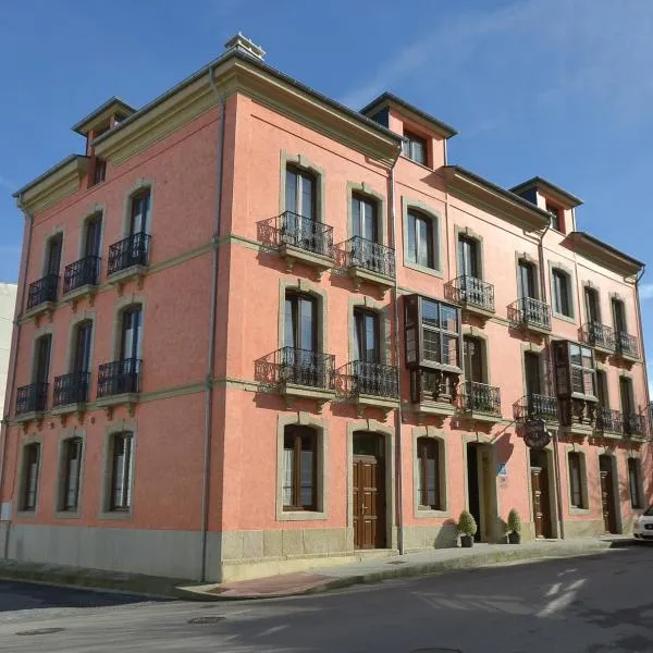 La Casona de Lazúrtegui, отель в городе Рибадео