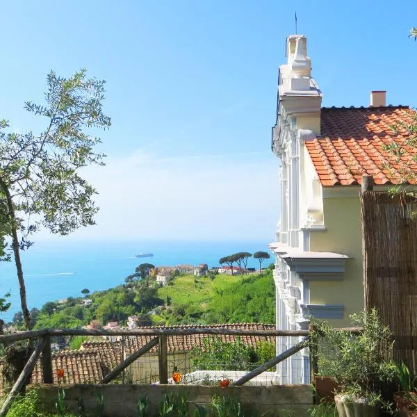 Ancient estate "Il Trignano", hotel v destinaci Vietri