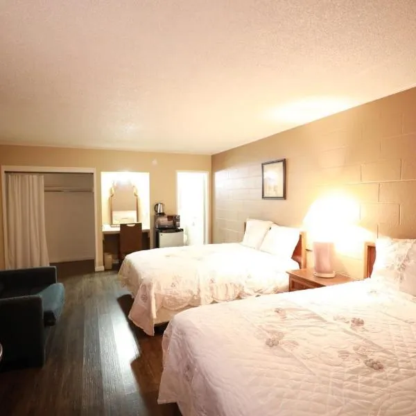 헤멧에 위치한 호텔 Royal Inn and Suites