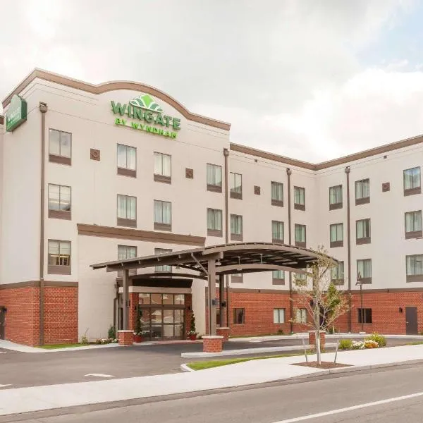 Wingate by Wyndham Altoona Downtown/Medical Center – hotel w mieście Altoona