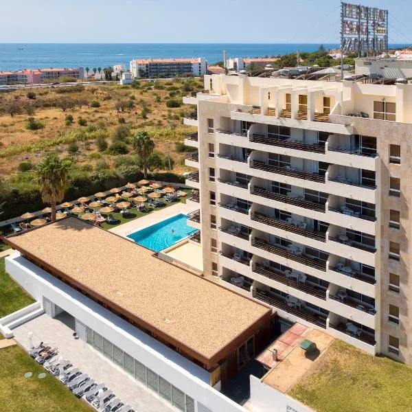 Interpass Vau Hotel Apartamentos, hotel v destinaci Portimão